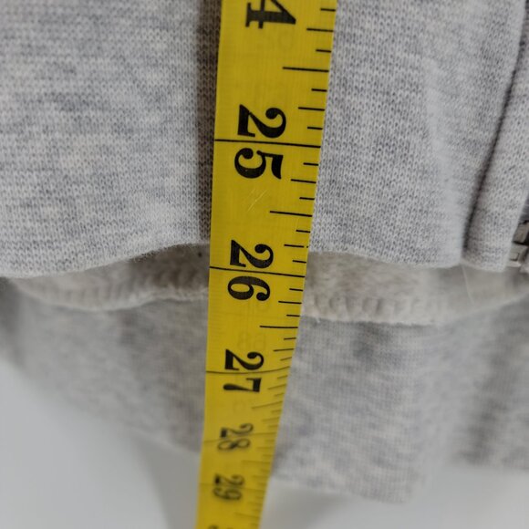 ✨ Disney “It’s a Small World” Full-Zip Hoodie XL — Rare Retro Park Graphic - Picture 9 of 9